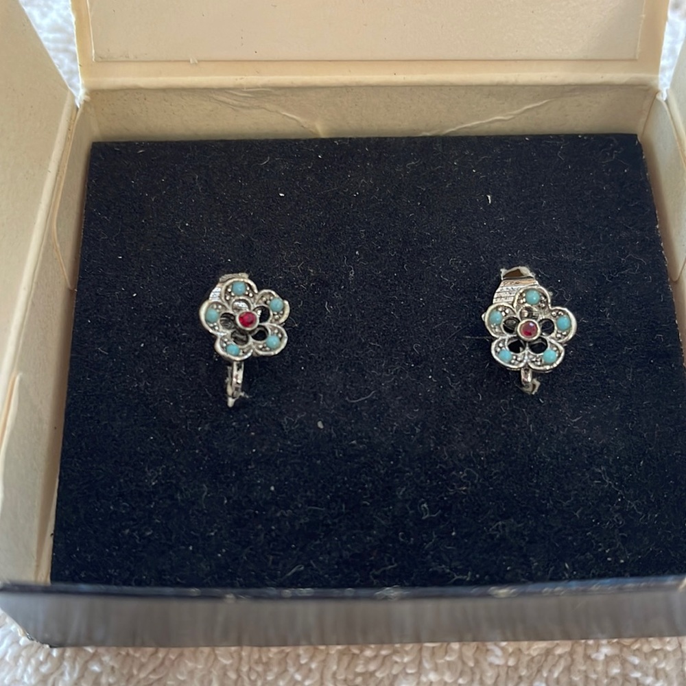 Vintage Sarah Coventry earrings